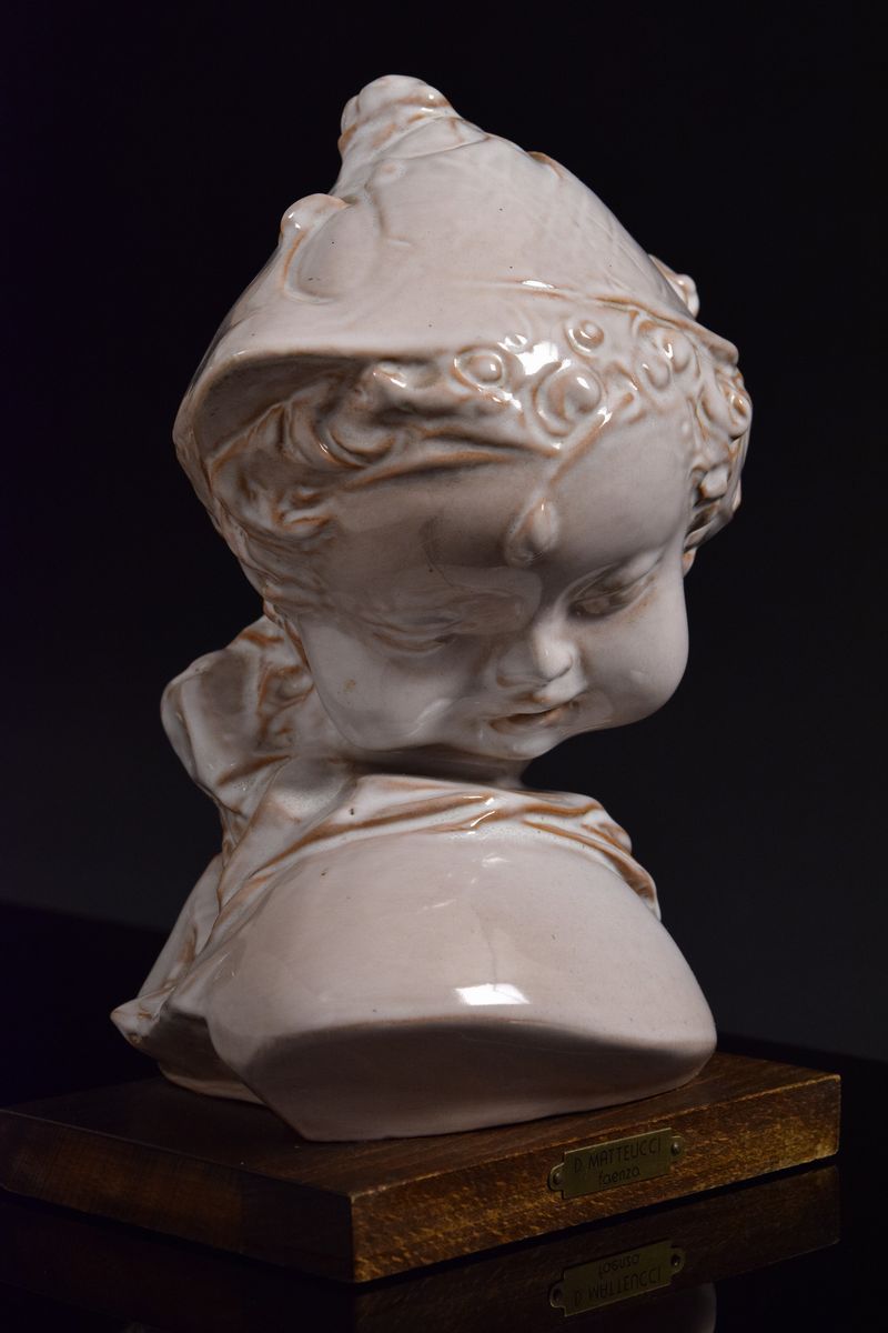 Busto di putto