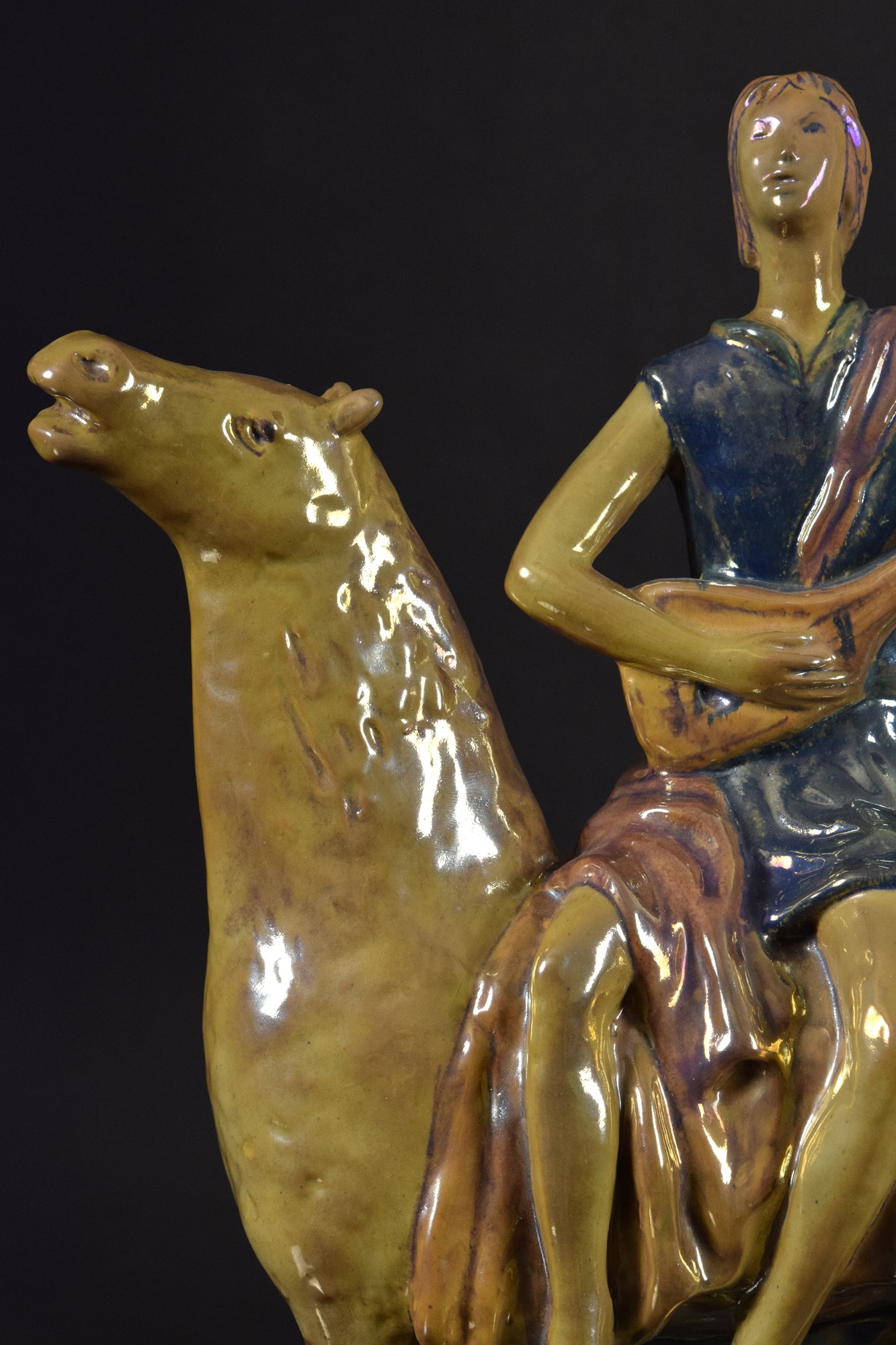 Suonatore di liuto a cavallo