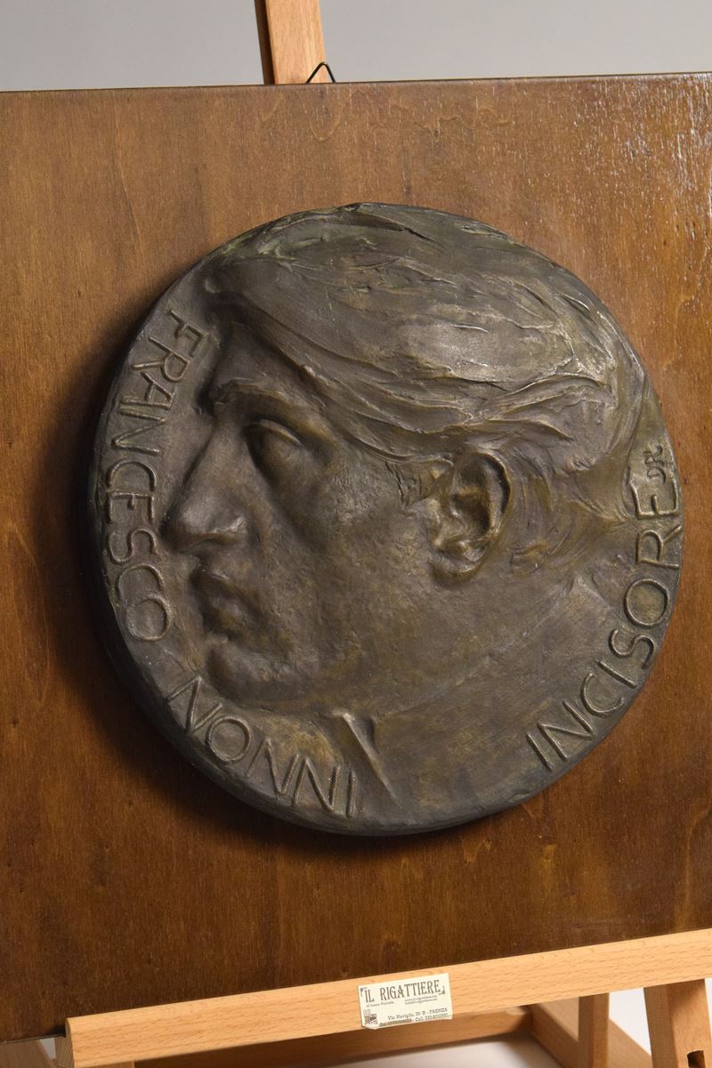Medaglione per Francesco Nonni