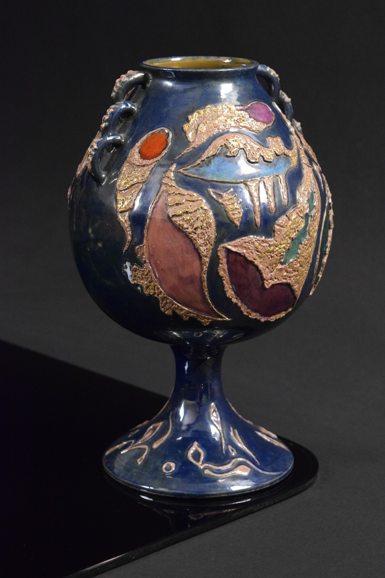 Pietro Melandri - Vaso a coppa in ceramica policroma riflessata all’acido