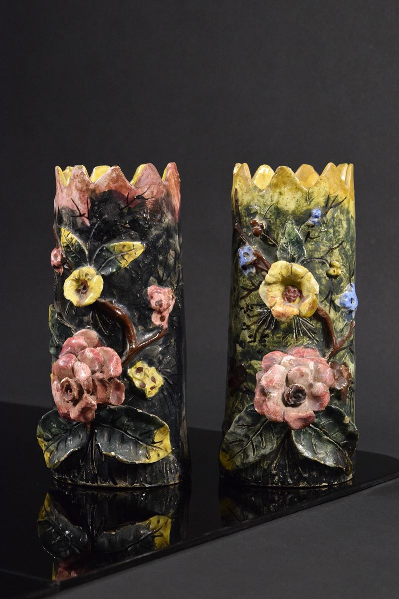 Coppia di vasi a barbotine