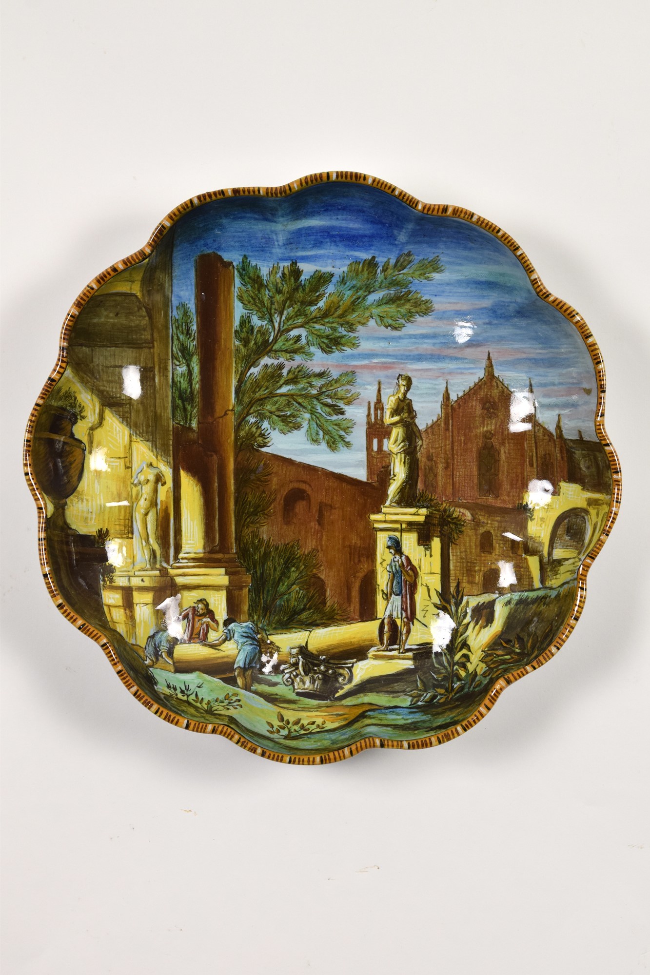 Coppia di crespine istoriate