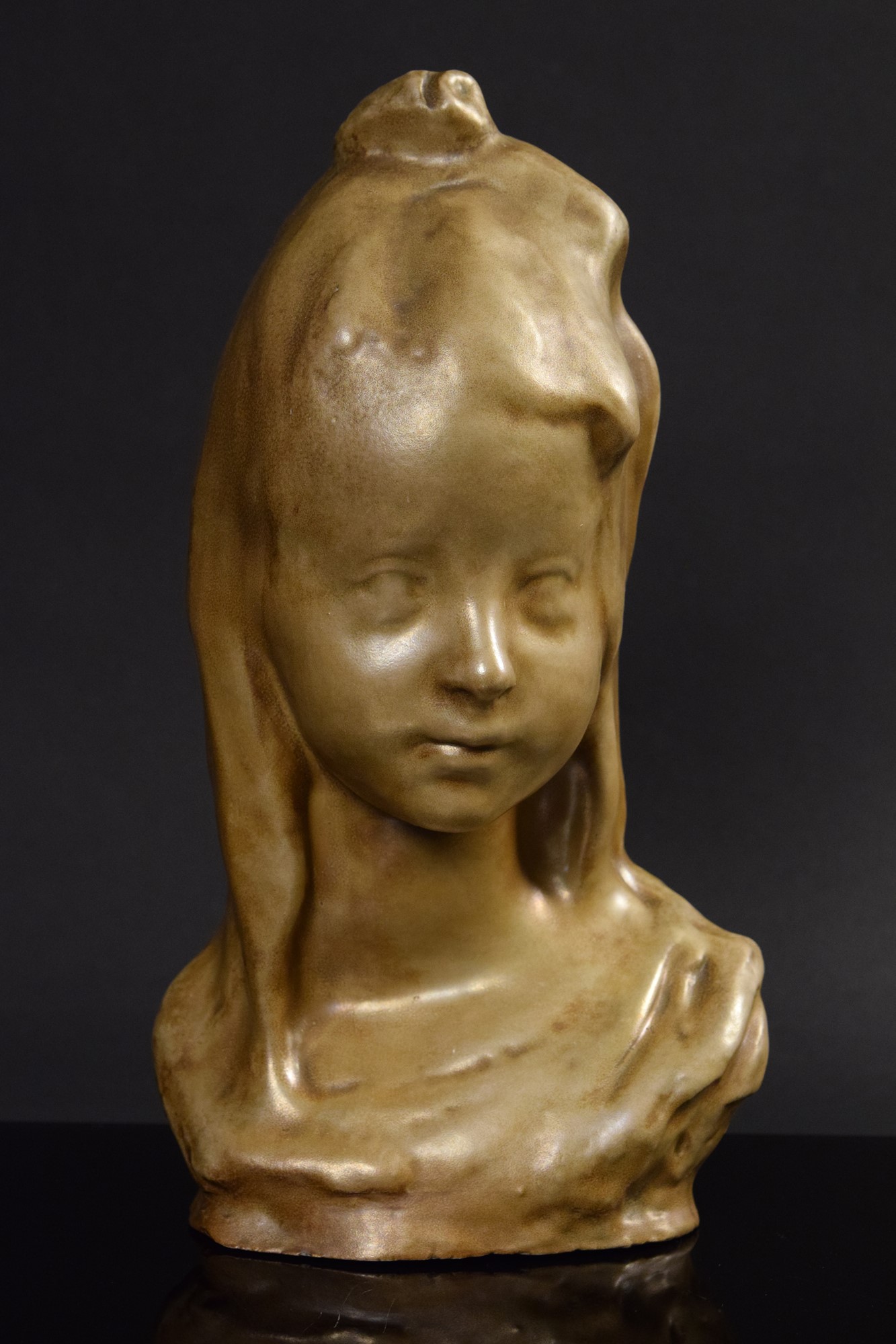 Busto di ragazza