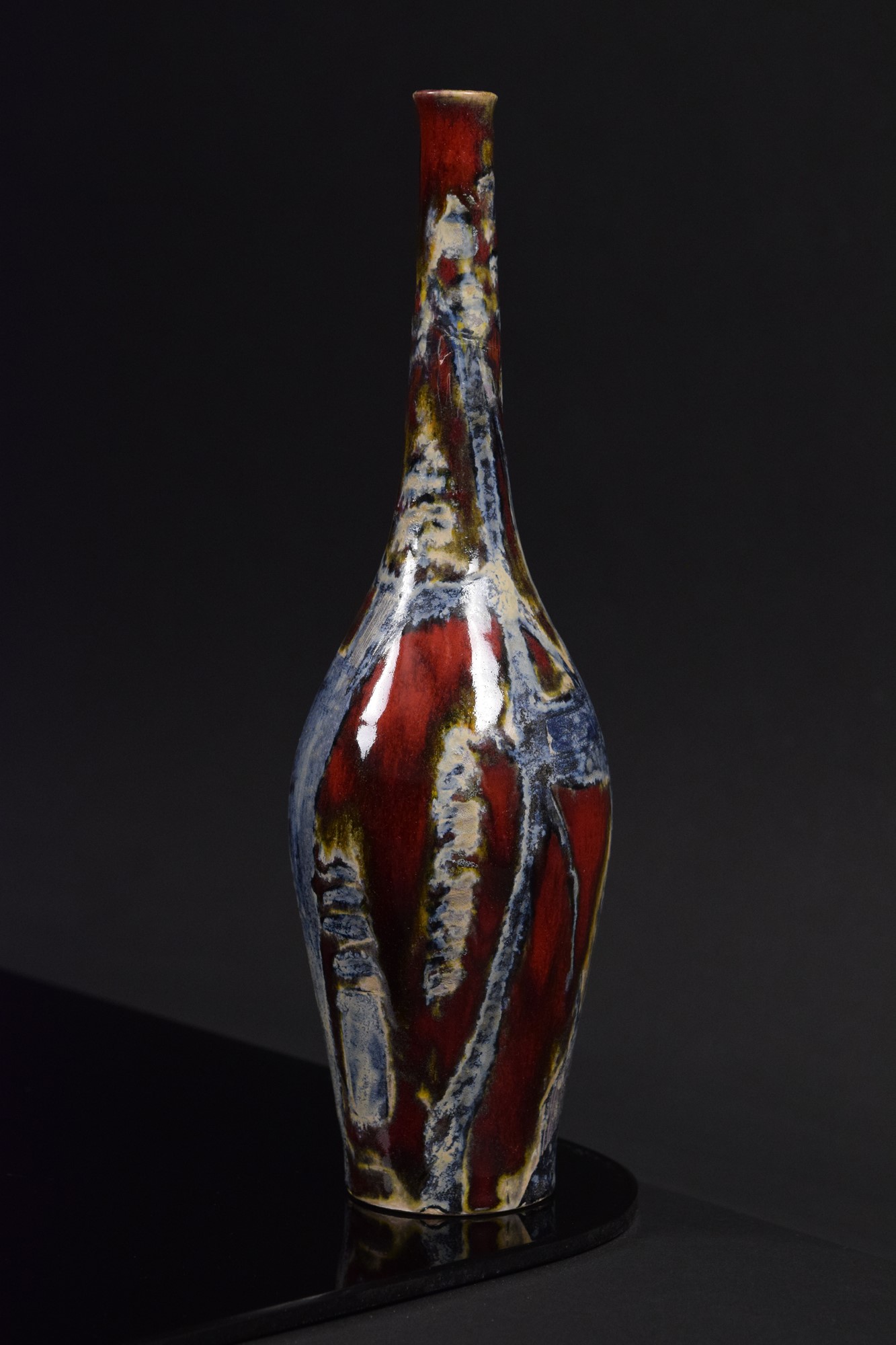 Carlo Zauli - Vaso bottiglia in ceramica policroma a fondo rosso al selenio