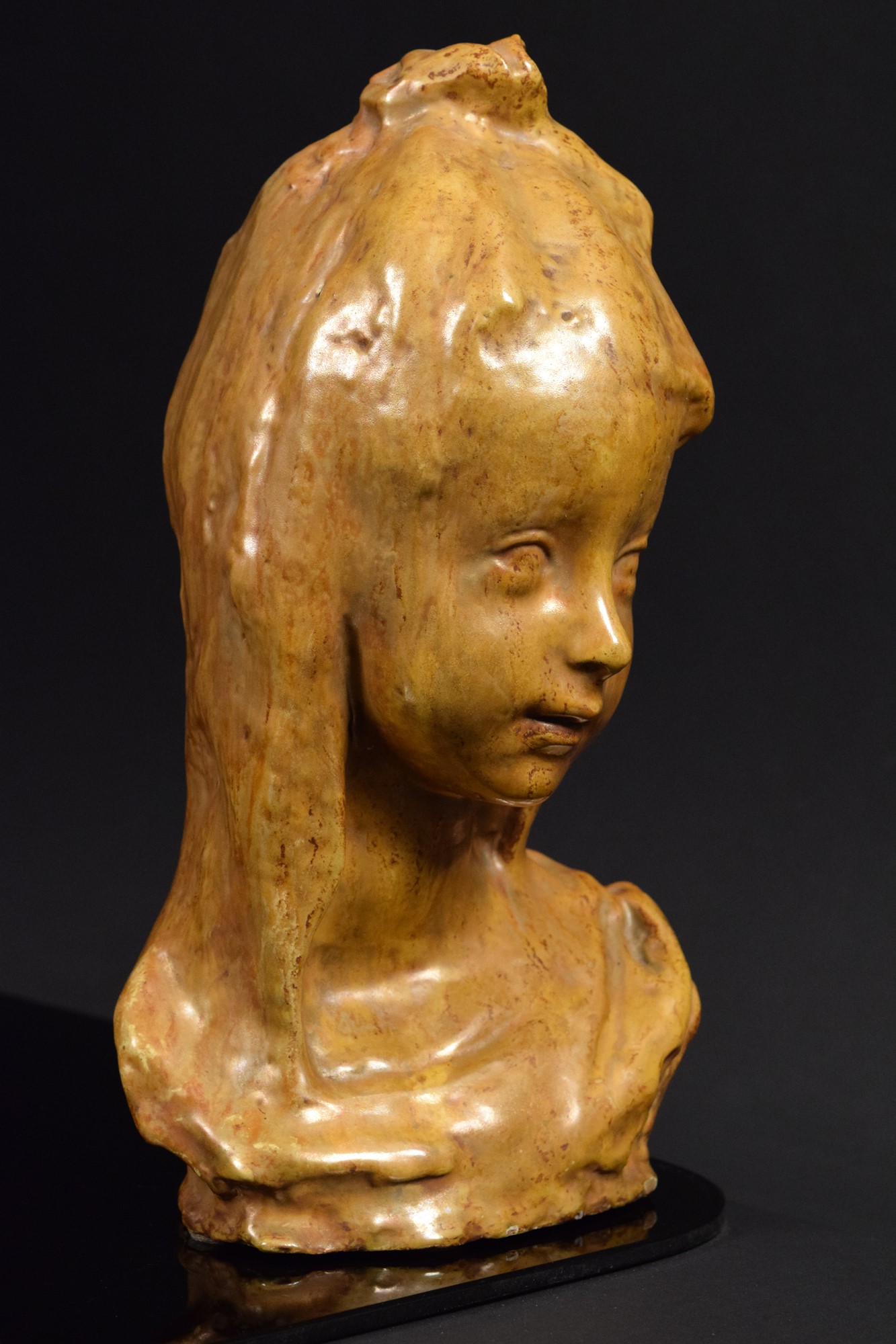 Busto di ragazza