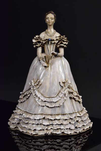 Dama in ceramica policroma