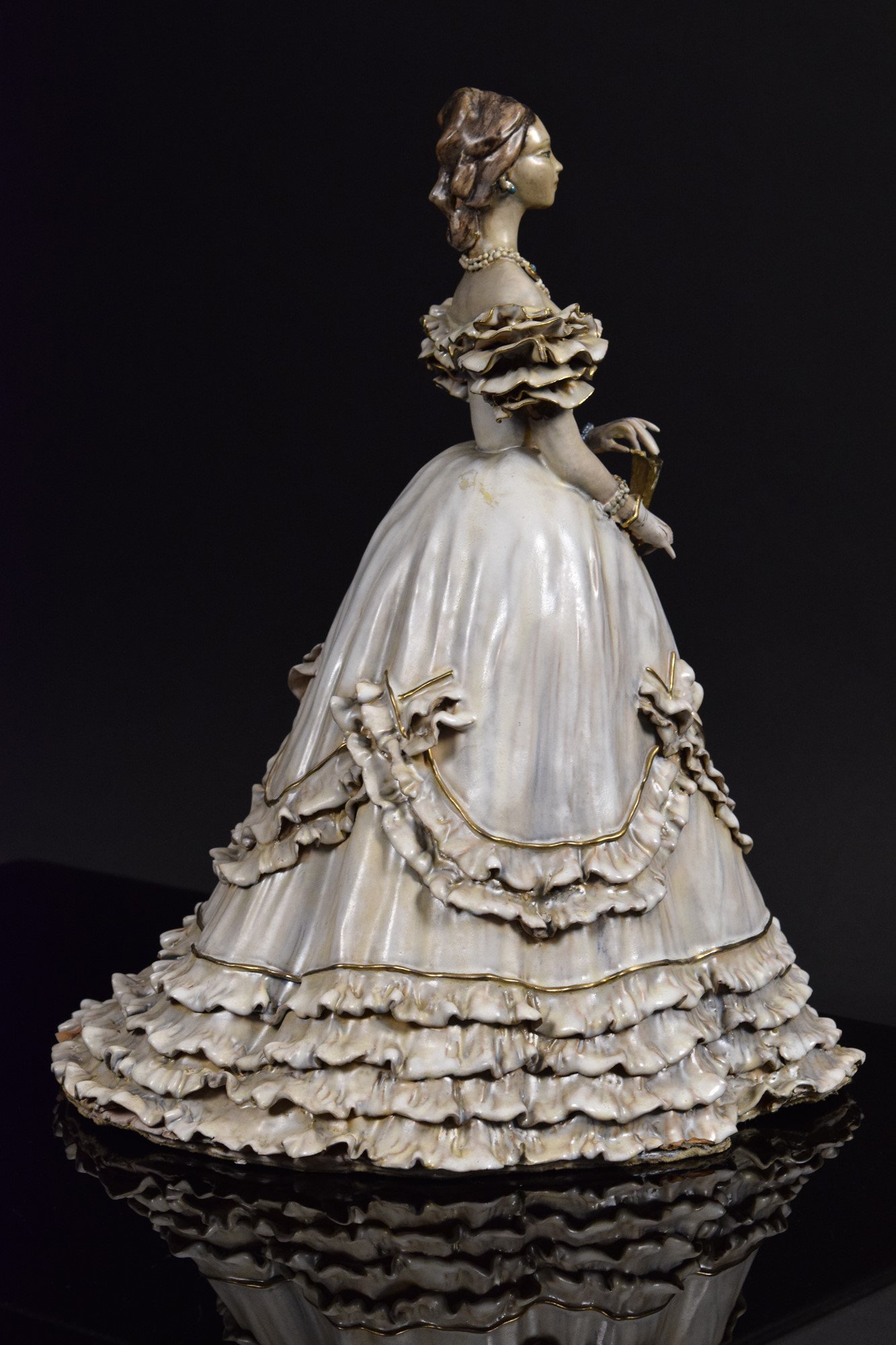 Marisa Moroni - Dama in ceramica policroma