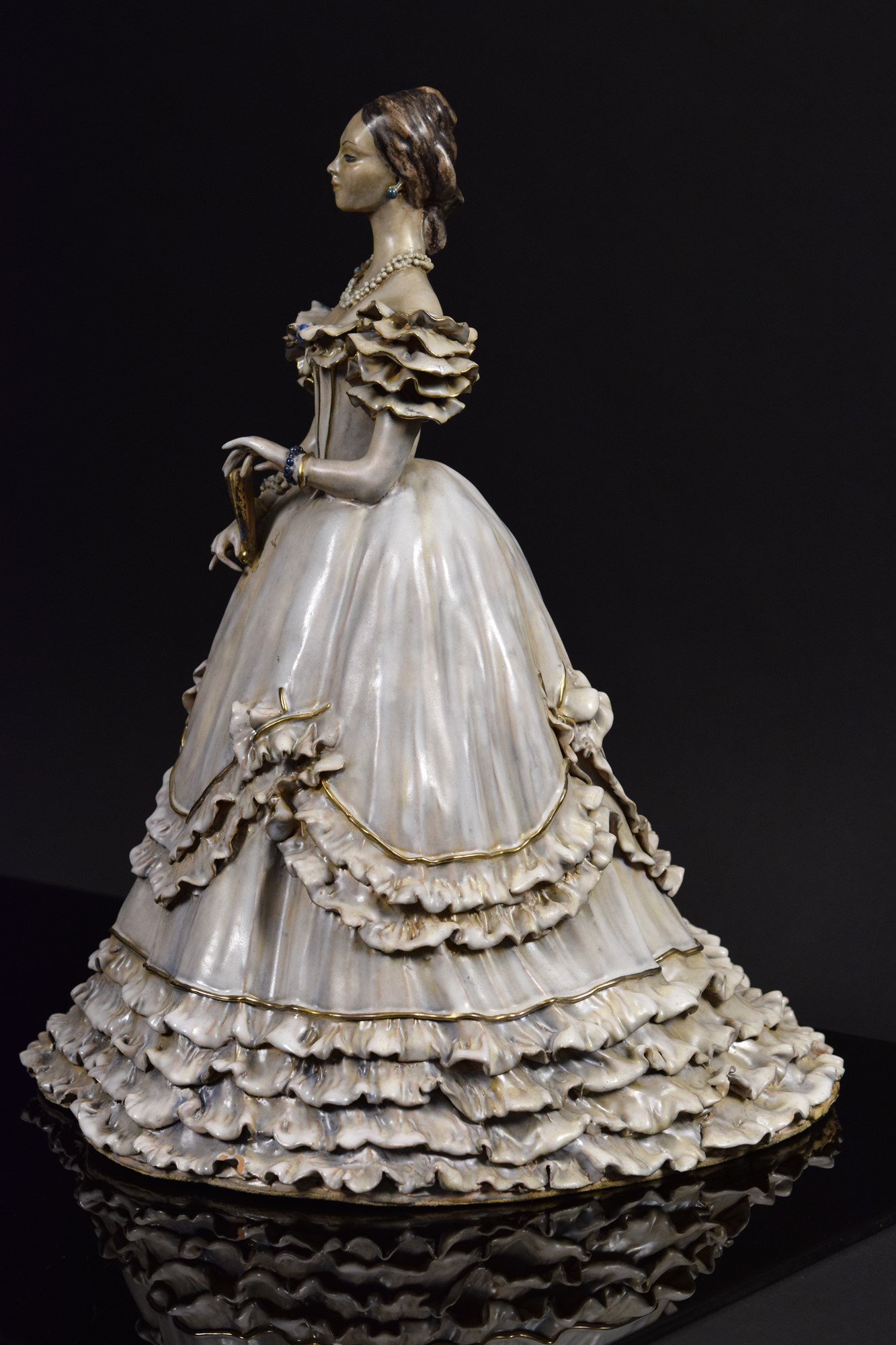 Marisa Moroni - Dama in ceramica policroma