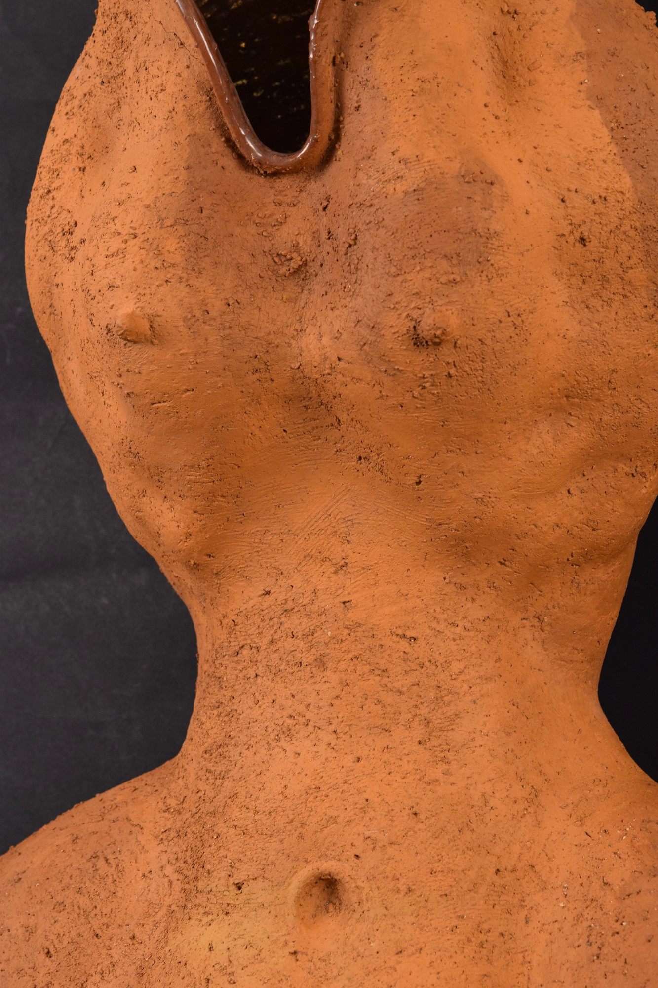 Aldo Rontini - Torso in terracotta greificata e oro