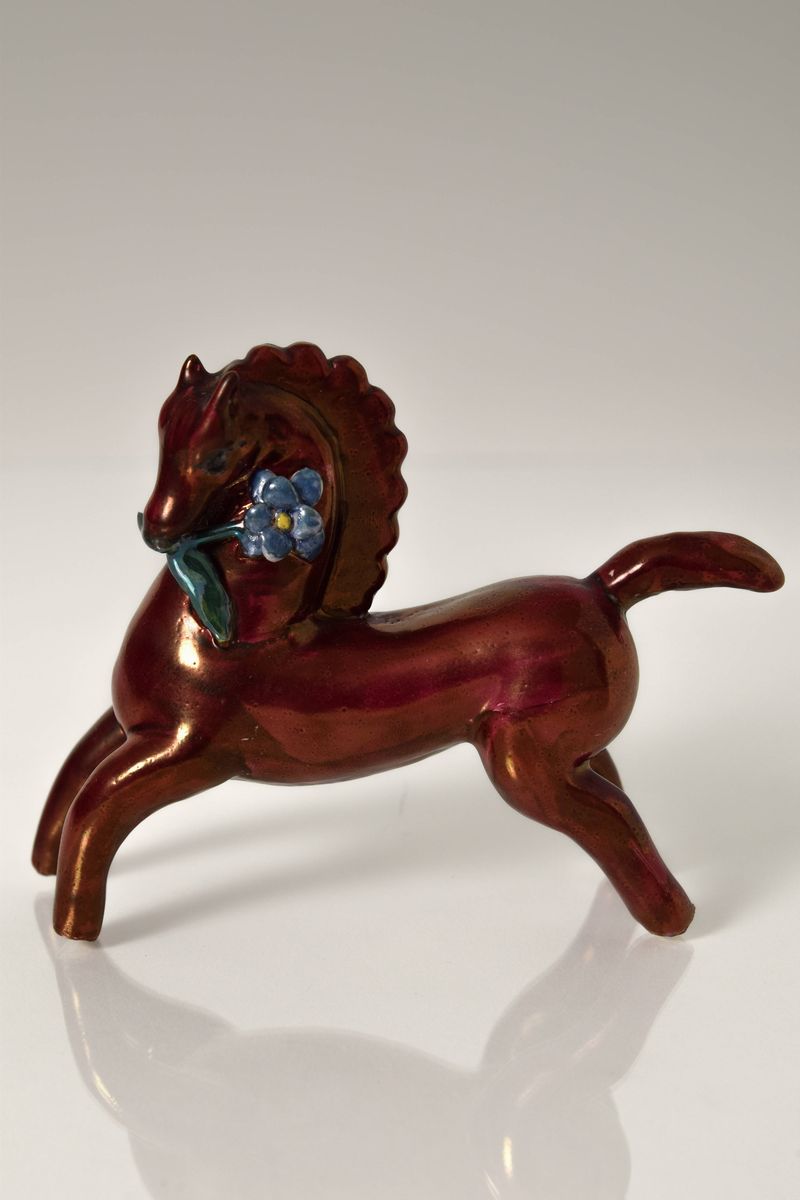 Cavallino con fiore