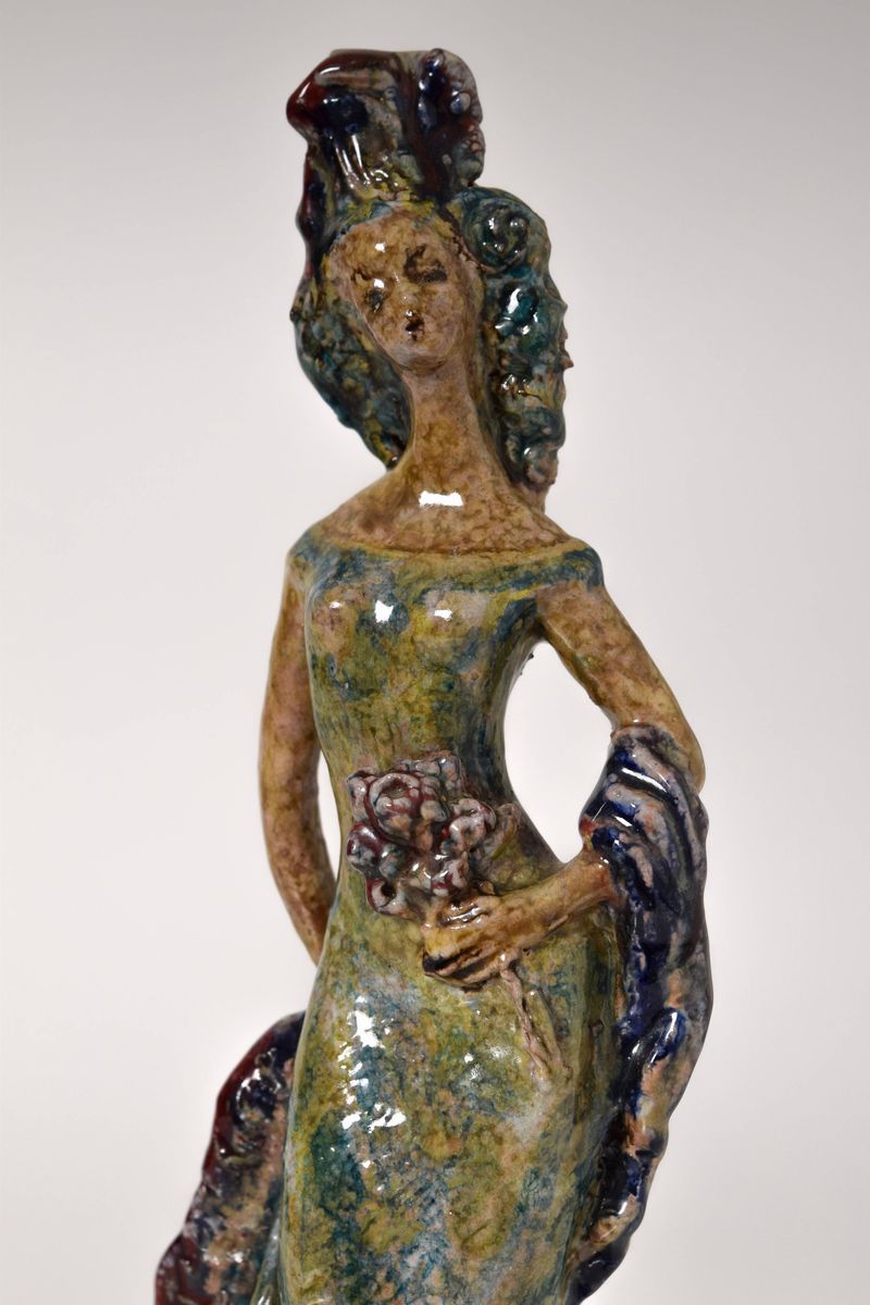 Damina in abito da sera