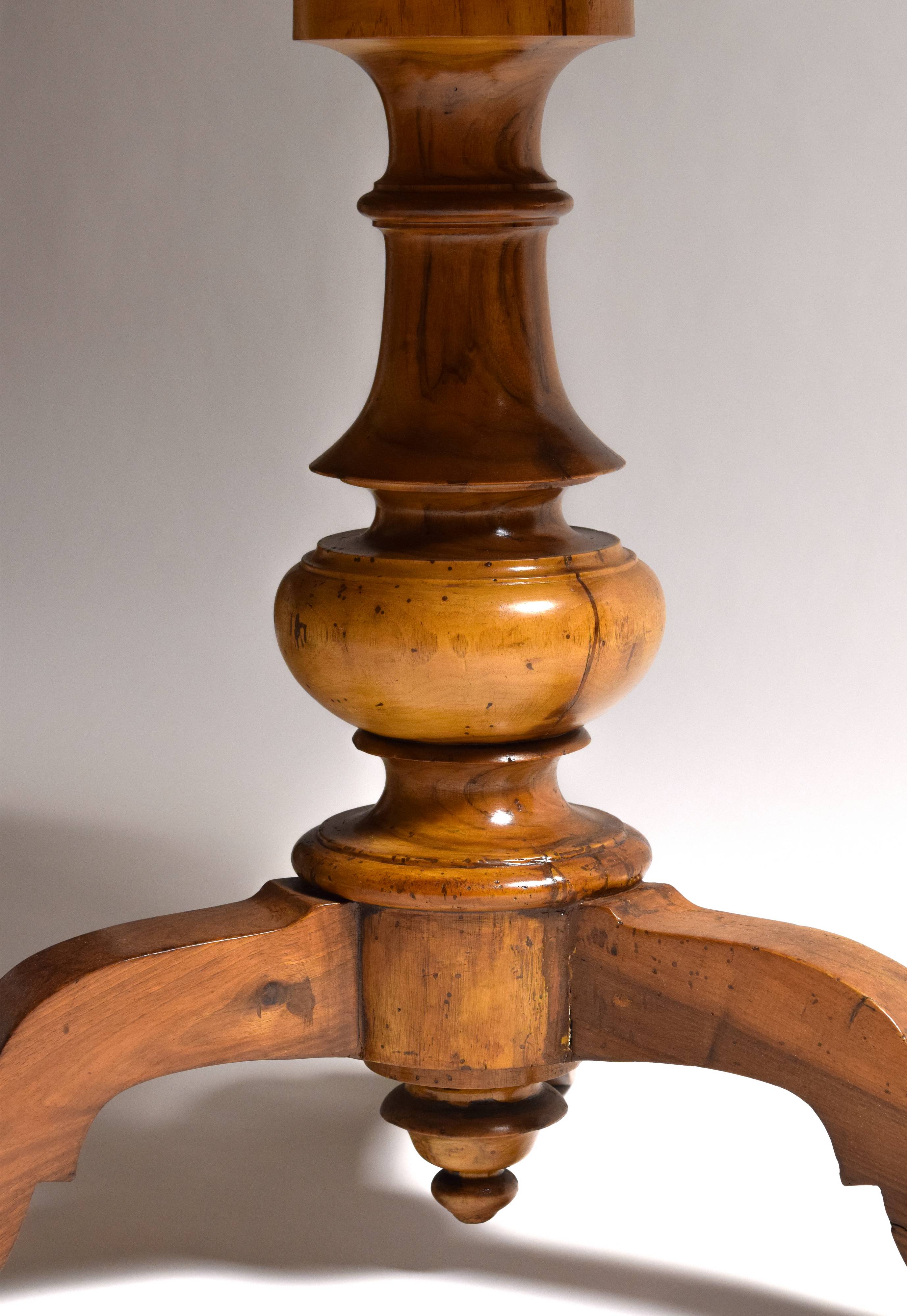 Tavolino tondo, Faenza, XIX secolo