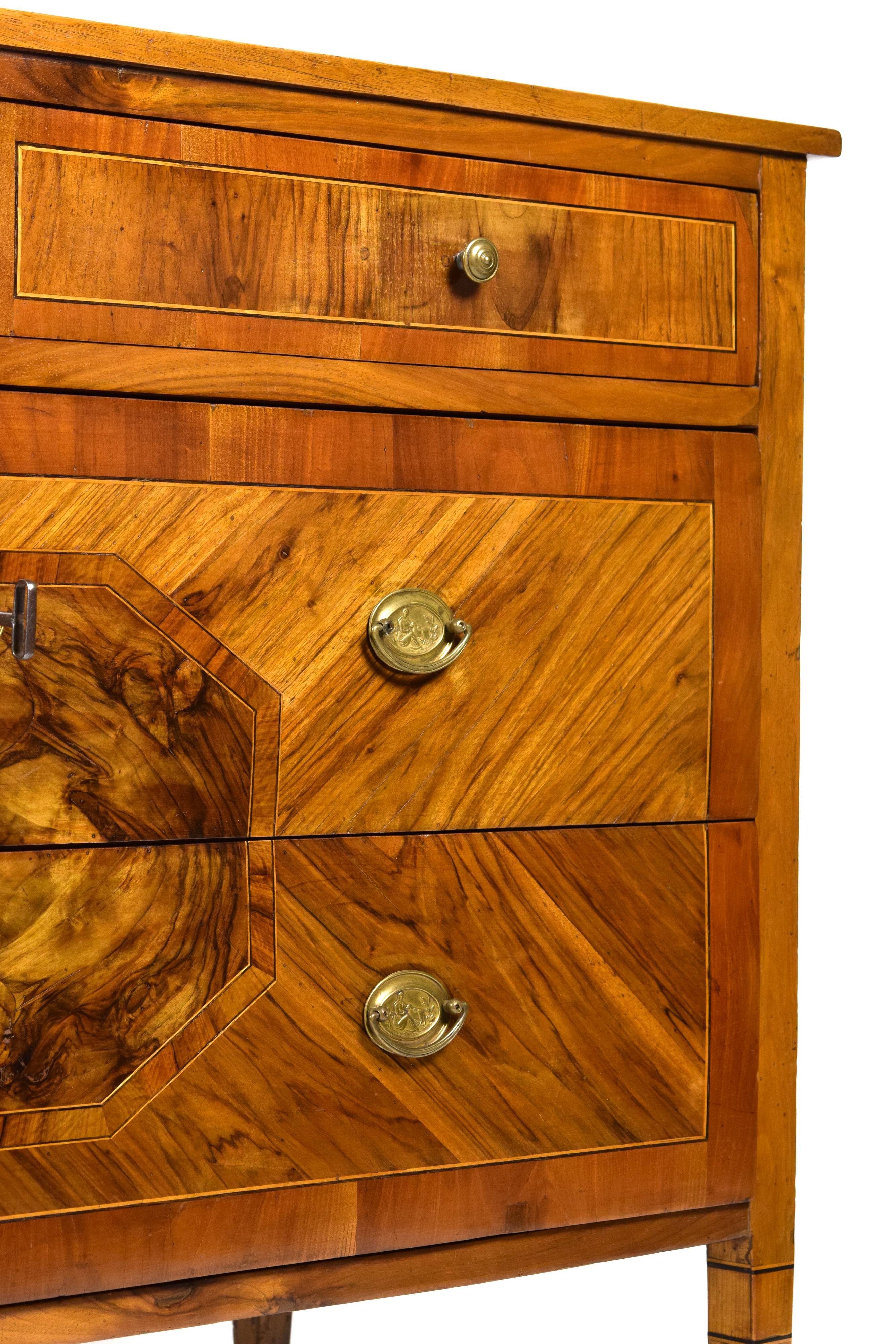 Comò Luigi XVI, fine XVIII secolo